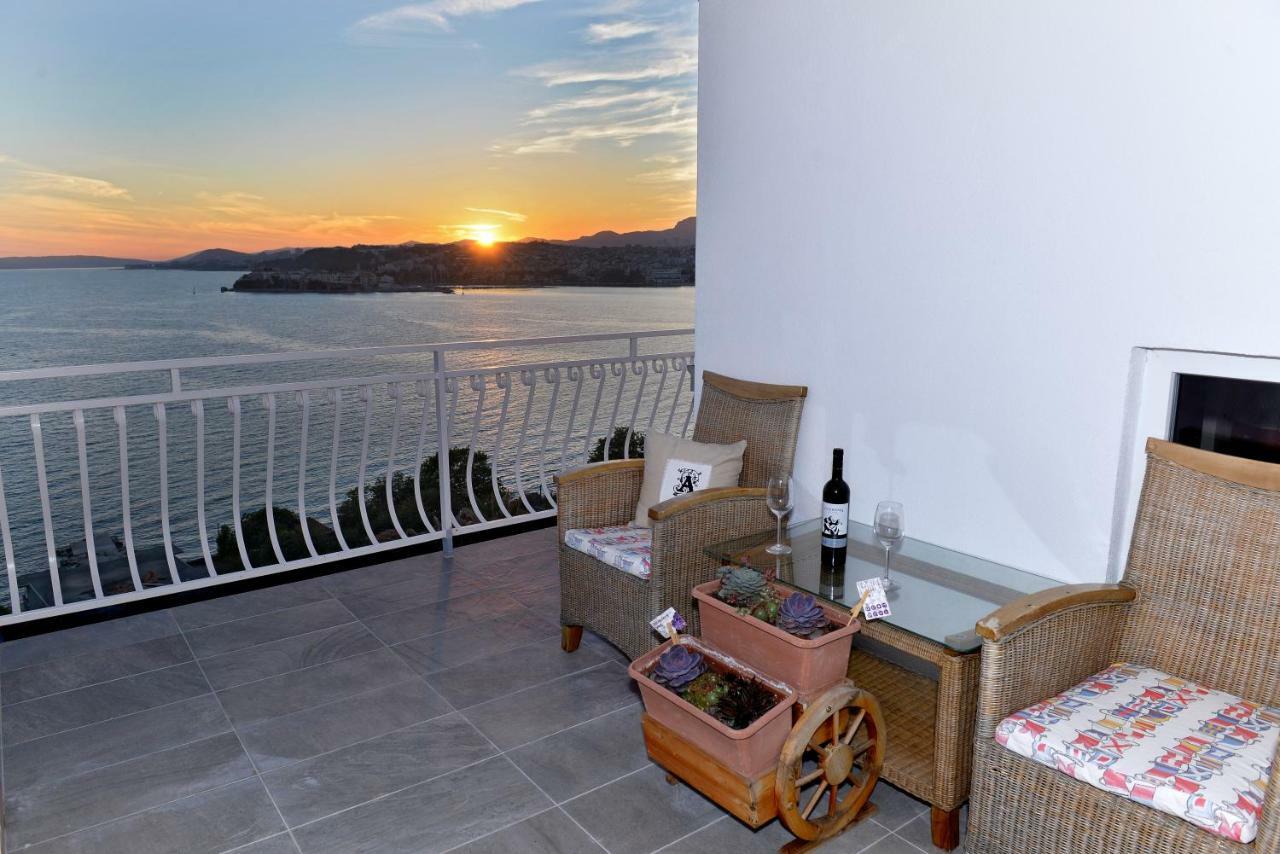 Apartment Holiday In Podstrana Eksteriør billede